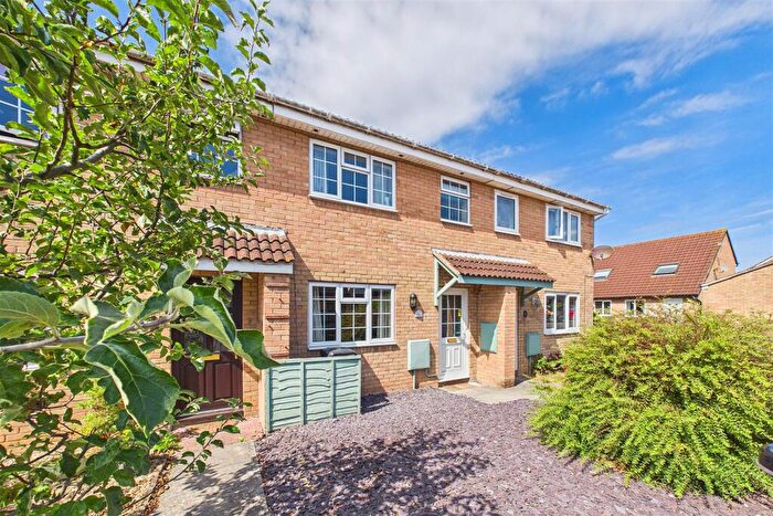 3 Bedroom Terraced House For Sale In Close To Popular Walks In Clevedon, BS21