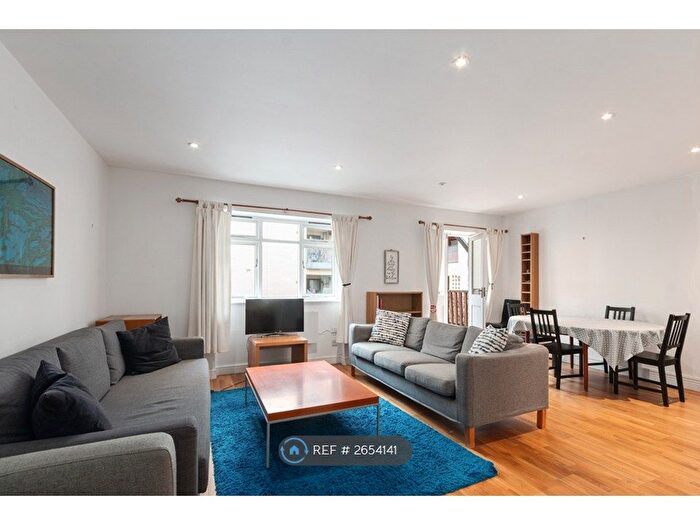 2 Bedroom Flat To Rent In Old Jamaica Road, London, SE16