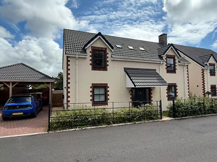 4 Bedroom Detached House For Sale In Paddock Rise, Nailsea, North Somerset, BS48