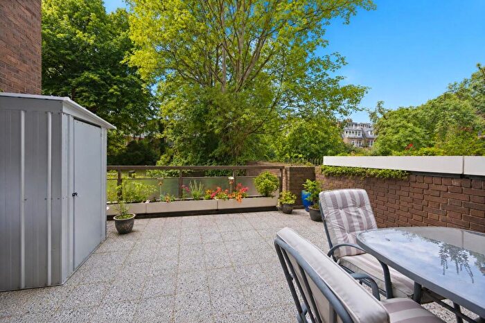 3 Bedroom Apartment To Rent In Belsize Grove, Belsize Park, NW3