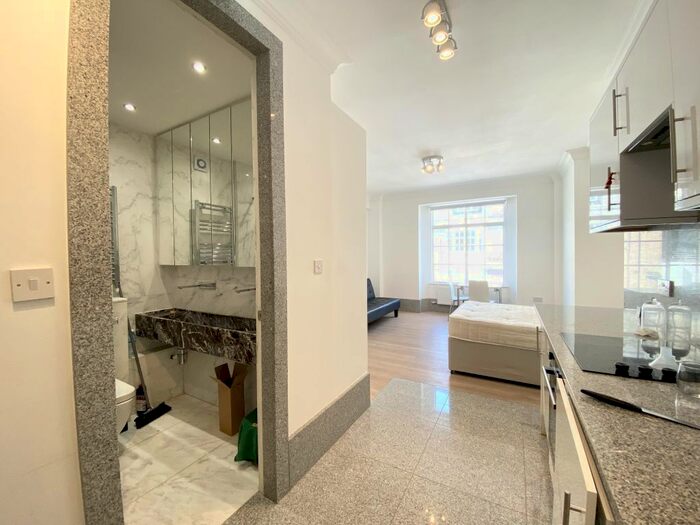 1 Bedroom Flat To Rent In Hallam Street, London, W1W