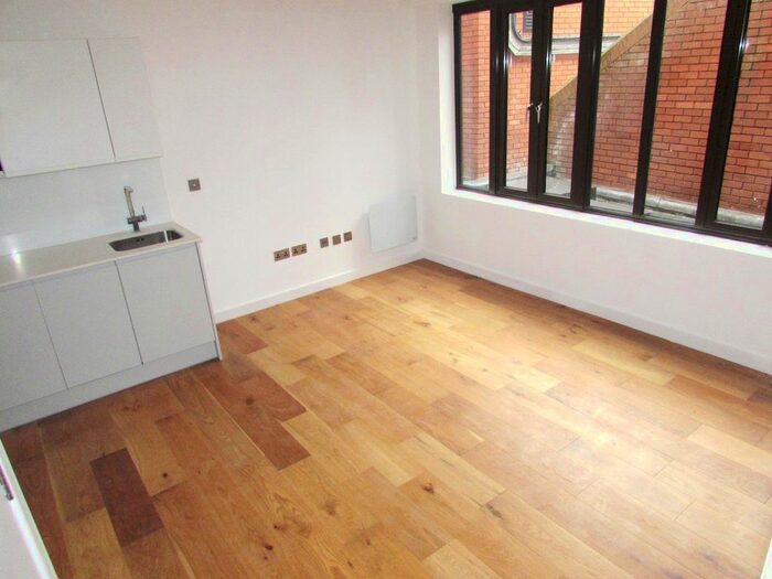 1 Bedroom Flat To Rent In High Street, Maidenhead, SL6
