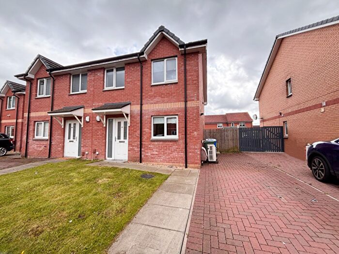 3 Bedroom Semi-Detached House To Rent In Broomfield Crescent, Glasgow, G21