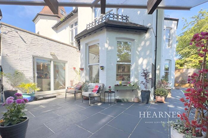 3 Bedroom Flat For Sale In Cavendish Road, Dean Park, Bournemouth, BH1