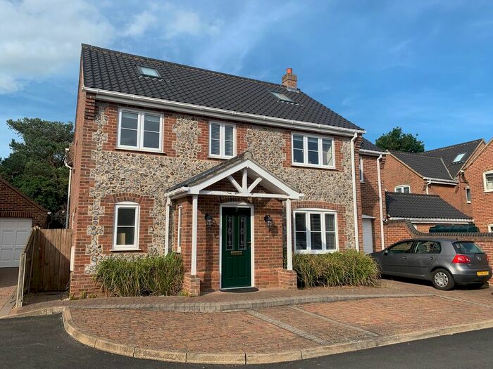 6 Bedroom Detached House To Rent In Mill Road, Frettenham, NR12