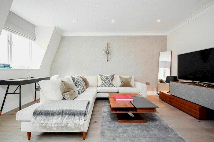 1 Bedroom Flat To Rent In Brook's Mews, Mayfair, London, W1K