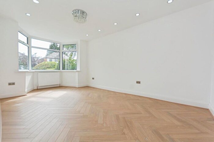 4 Bedroom Semi Detached House To Rent In Ulleries Road, Solihull, B92