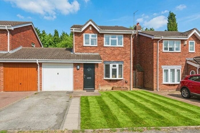 3 Bedroom Detached House For Sale In Cottage Farm Road, Two Gates, Tamworth, B77