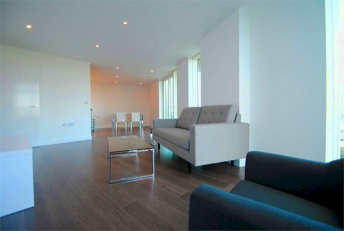 2 Bedroom Apartment To Rent In Tennyson Apartments, , Saffron Central Square, Croydon, CR0