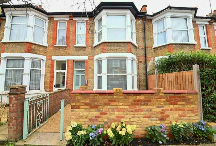 2 Bedroom Flat To Rent In Glebe Road, Finchley, N3