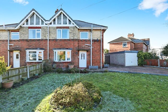 3 Bedroom Semi Detached House For Sale In Galway Road, Bircotes, Doncaster, DN11