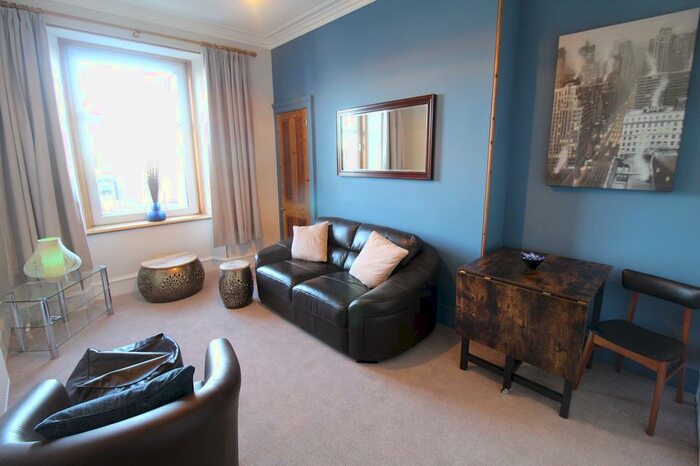 1 Bedroom Flat To Rent In Wood Street, Torry, First Floor Right, AB11