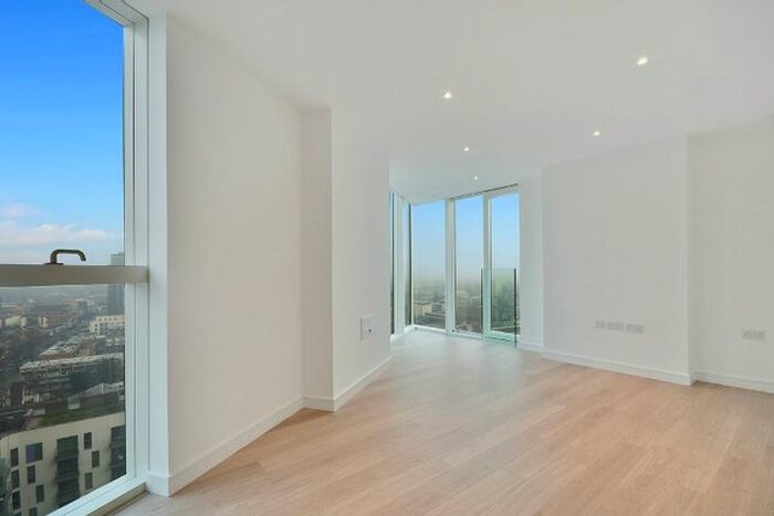 1 Bedroom Flat To Rent In Pinnacle Apartments, Saffron Central Square, Croydon, CR0