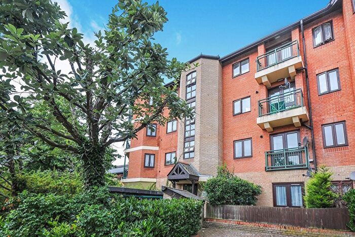 1 Bedroom Flat To Rent In Lownds Court Queens Road, Bromley, BR1