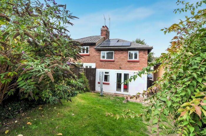 3 Bedroom Semi-Detached House To Rent In Woodlands Avenue, Berkhamsted, HP4