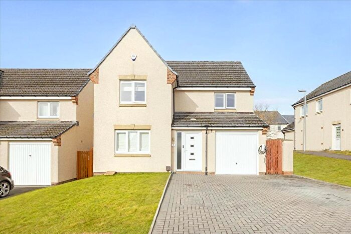 4 Bedroom Detached House For Sale In South Quarry Mews, Gorebridge, EH23