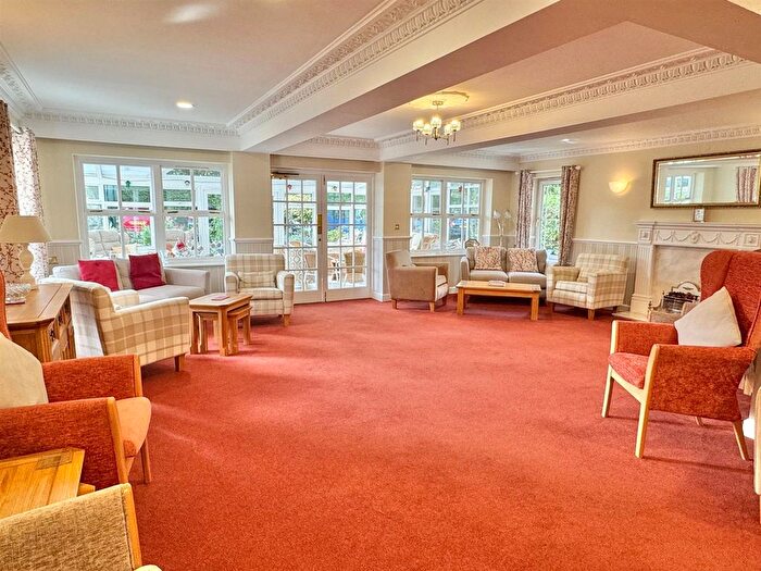 1 Bedroom Flat For Sale In Lansdowne Road, Bournemouth, BH1