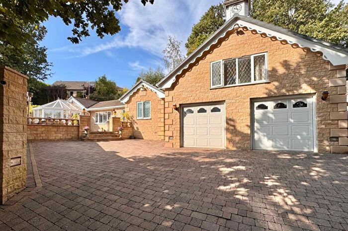 5 Bedroom Detached House For Sale In Primrose Hill, Glossop, SK13