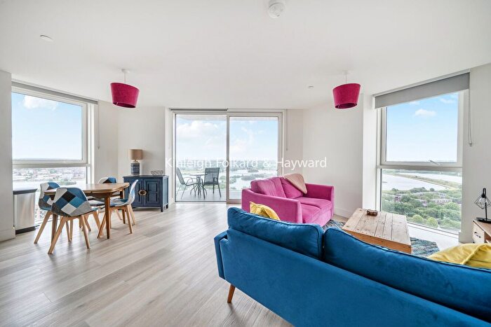 2 Bedroom Flat To Rent In Daneland Walk, London, N17