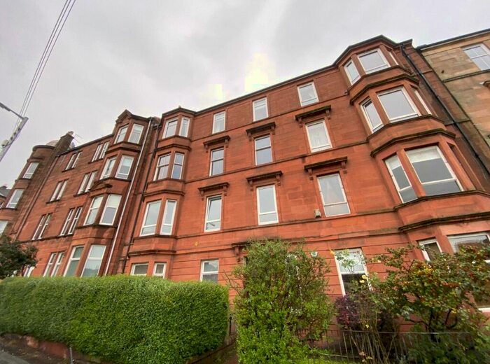 3 Bedroom Flat To Rent In Whitehill Street, Dennistoun, Glasgow, G31