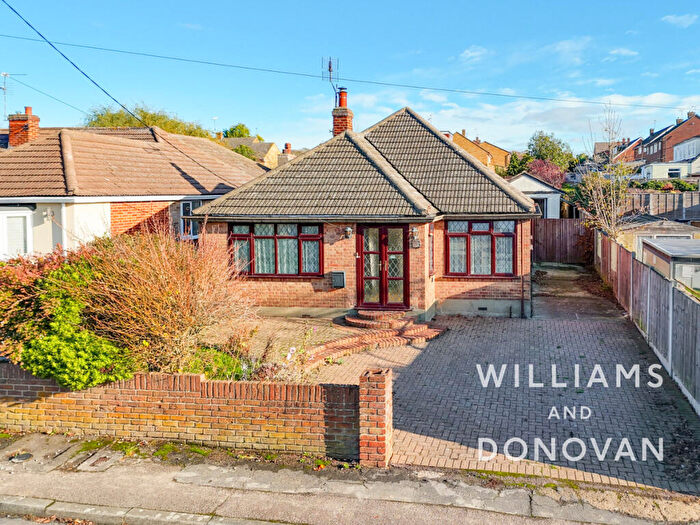 3 Bedroom Bungalow For Sale In South View Road, South Benfleet., SS7