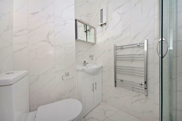 Studio To Rent In Chamberlayne Road, Queens Park, London, NW10