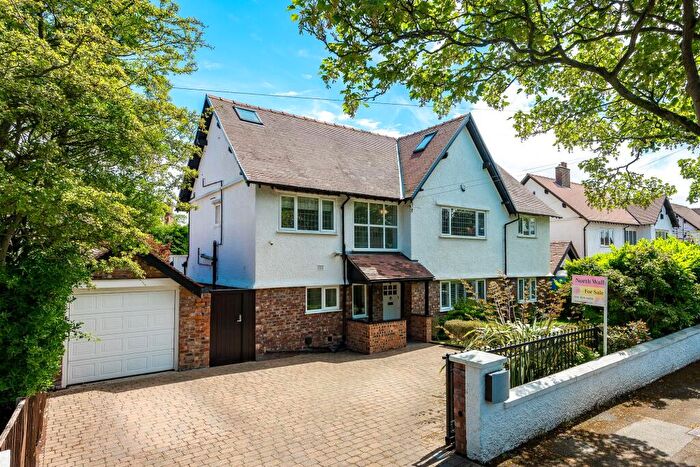 4 Bedroom Detached House For Sale In Elmcroft Lane, Hightown, L38