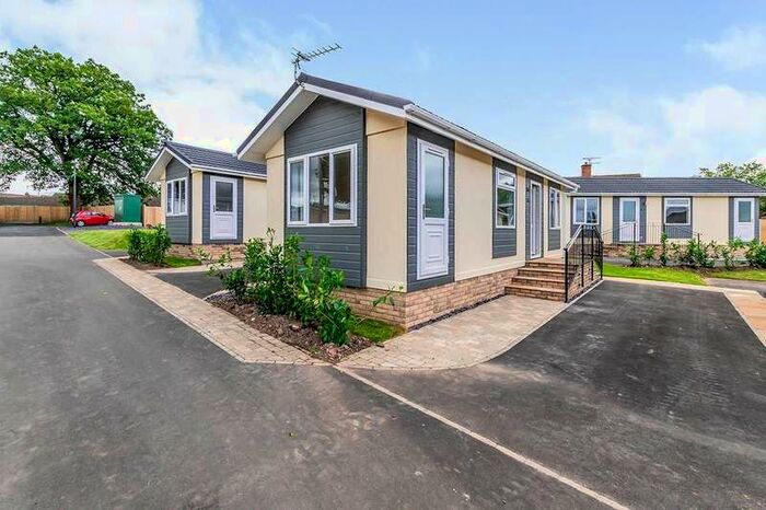 1 Bedroom Park Home Mobile Home To Rent In Featherstone Park, New Road, Featherstone, Wolverhampton, WV10