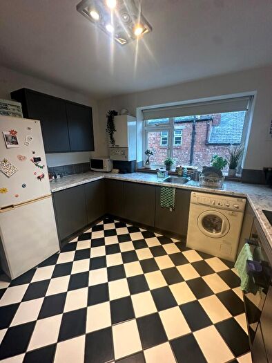 2 Bedroom Flat To Rent In St. Georges Terrace, Newcastle Upon Tyne, NE2