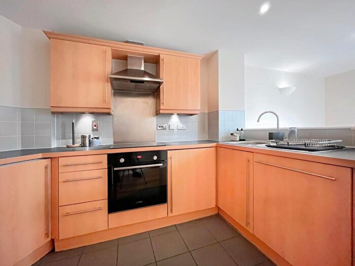 1 Bedroom Flat To Rent In Velocity West, City Walk, LS11