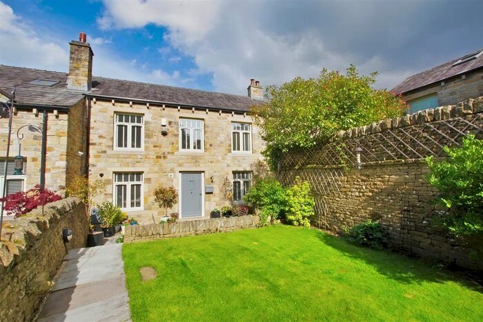 3 Bedroom Cottage For Sale In Firth House Meadows, Stainland Dean, Stainland, HX4