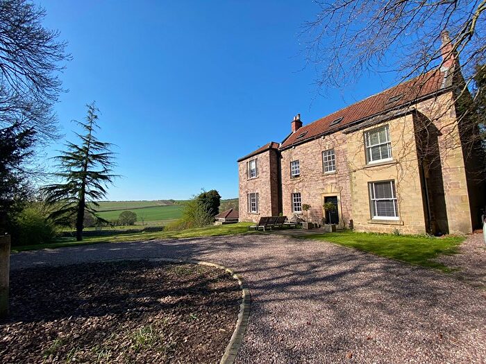 5 Bedroom Property To Rent In Doncaster Road, Rotherham, S65