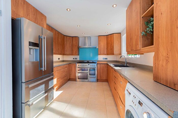 3 Bedroom Semi-Detached House For Sale In Queensway, Furze Platt, Maidenhead, Berkshire, SL6