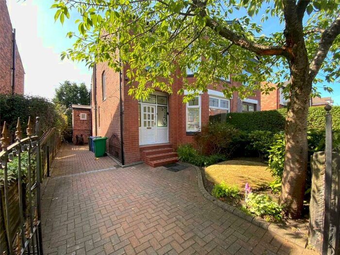 3 Bedroom Semi-Detached House To Rent In Ashwood Avenue, West Didsbury, Manchester, M20