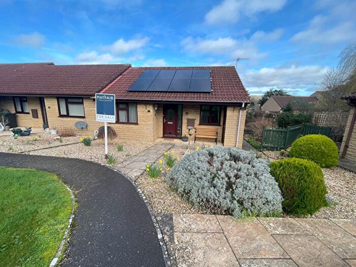 2 Bedroom Terraced Bungalow For Sale In Orchard Rise, Crewkerne - Walk To Town, TA18