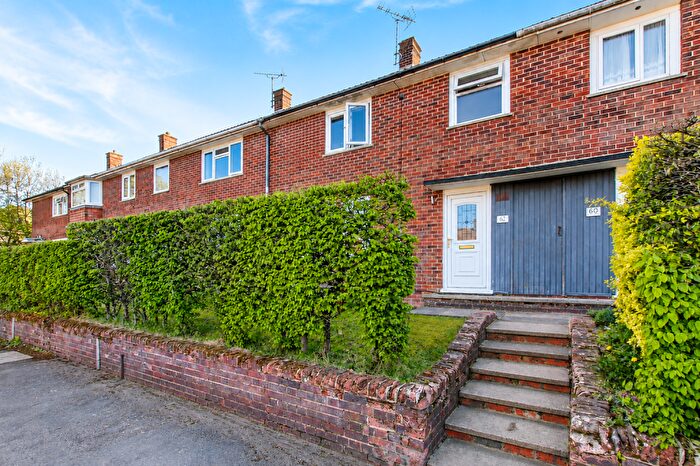 3 Bedroom Terraced House For Sale In South Lynn Crescent, Bracknell, RG12