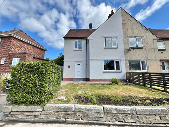 3 Bedroom Semi-Detached House For Sale In Dinmore Avenue, Blackpool, FY3