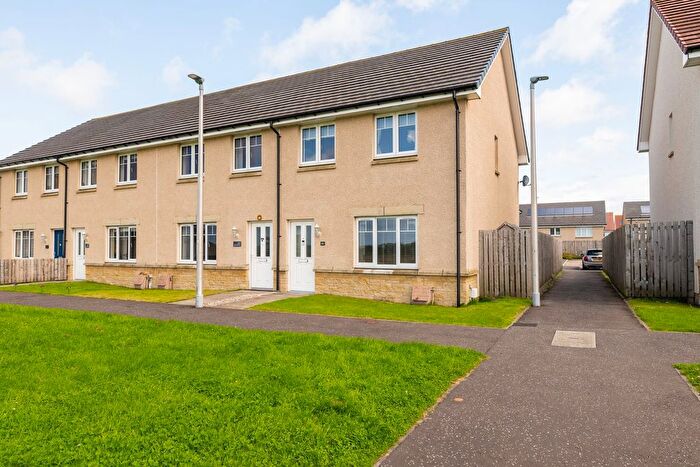 3 Bedroom End Of Terrace House For Sale In Hare Moss View, Whitburn, EH47