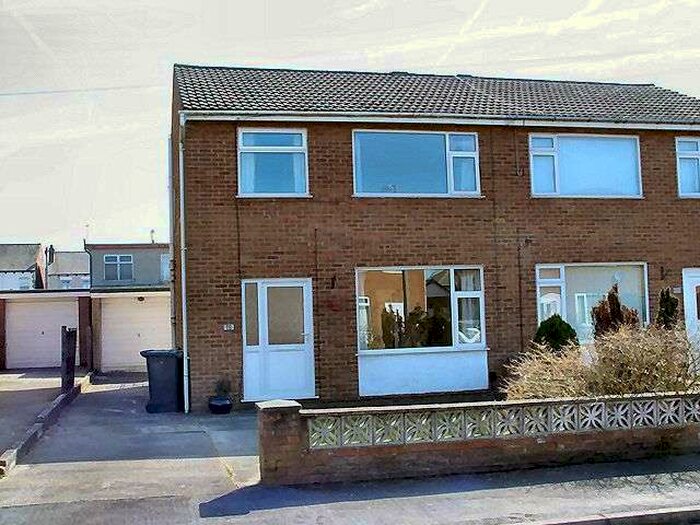 3 Bedroom Semi-Detached House To Rent In Lodge Close, Freckleton, Preston, PR4