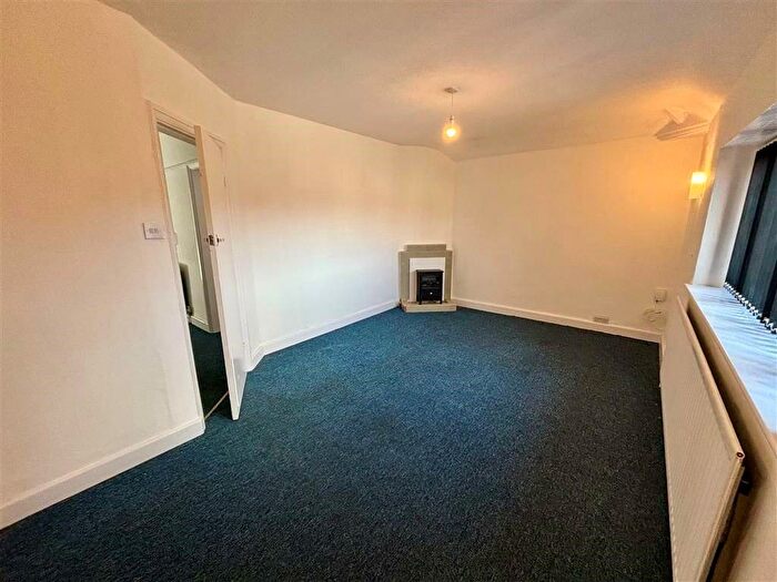 1 Bedroom Flat To Rent In Damson Lane, Solihull, B91