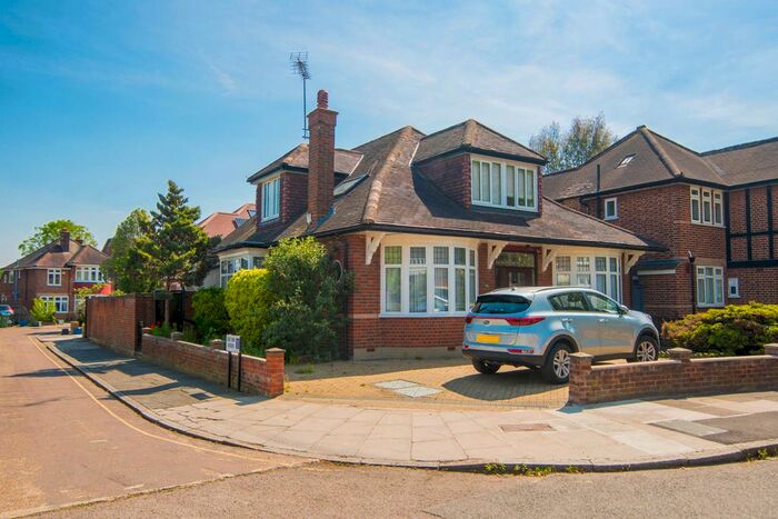 4 Bedroom Detached House To Rent In Cole Park Road, Twickenham, Middlesex, TW1