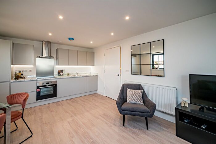 1 Bedroom Flat For Sale In New Street, Aylesbury, HP20