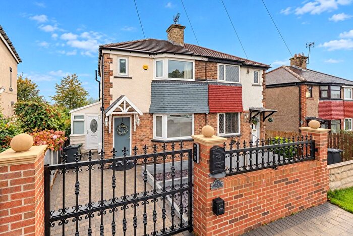 2 Bedroom Semi-Detached House For Sale In Hill Court Drive, Leeds, West Yorkshire, LS13