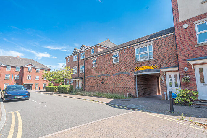 2 Bedroom Apartment For Sale In Creed Way, West Bromwich, West Midlands, B70