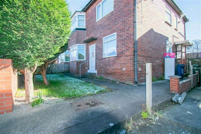 2 Bedroom Flat To Rent In Silver Lonnen, Newcastle Upon Tyne, NE5