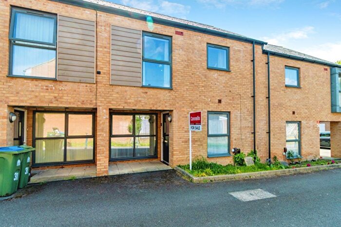 3 Bedroom Terraced House For Sale In Pond View, Southampton, SO18
