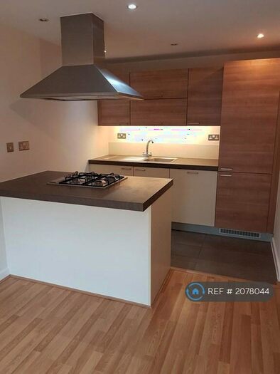 1 Bedroom Flat To Rent In Queen Mary Avenue, London, E18