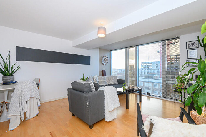 2 Bedroom Apartment For Sale In Saxton, The Avenue, LS9