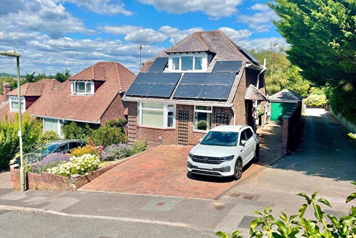 3 Bedroom Detached House For Sale In Riverside Avenue, Wallington, PO16