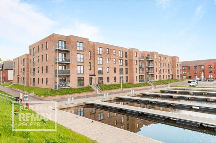 2 Bedroom Flat For Sale In Canal View, Winchburgh, EH52